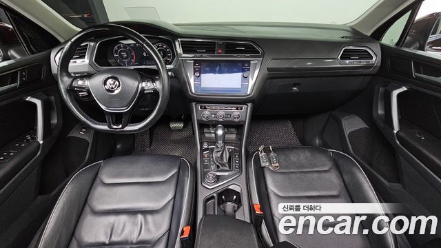 Volkswagen Tiguan 2018 — photo 10