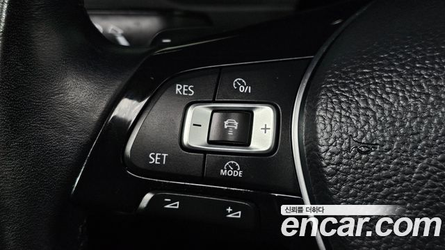 Volkswagen Tiguan 2018 — photo 19