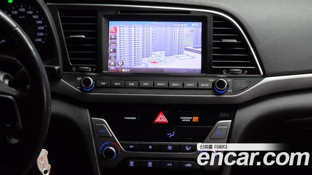 Hyundai AVANTE 2018 — photo 20