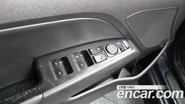 Hyundai AVANTE 2018 — photo 32