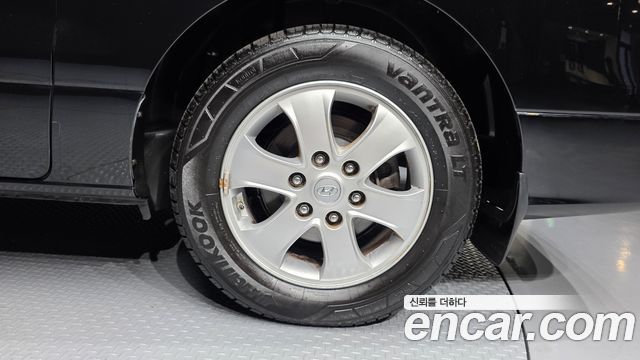 Hyundai Starex 2019 — photo 7
