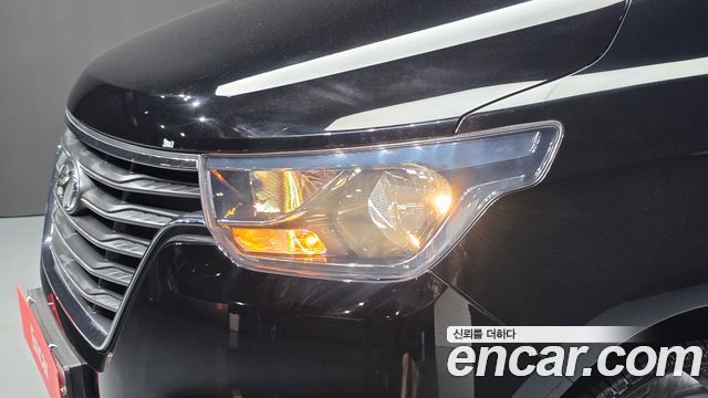 Hyundai Starex 2019 — photo 8