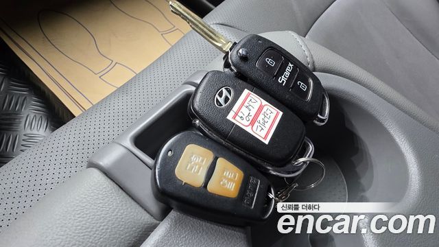 Hyundai Starex 2019 — photo 27