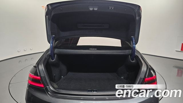 Genesis G90 2021 — photo 36