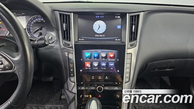 Infiniti Q50 2015 — photo 17