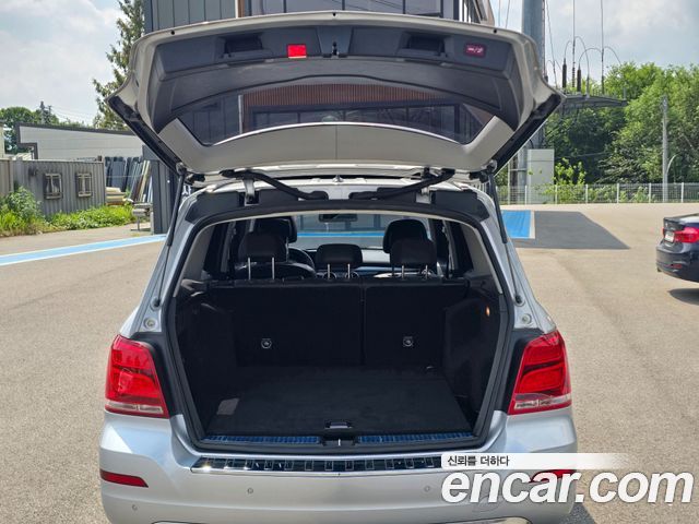 Mercedes-Benz GLK-Class 2015 — photo 18