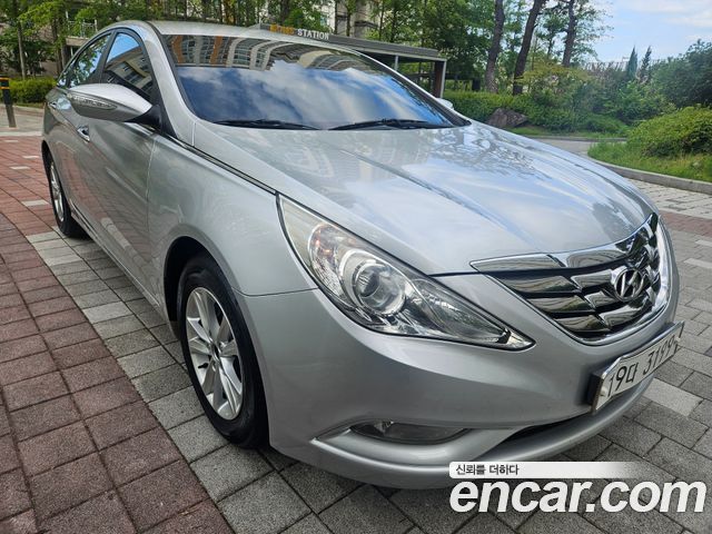 Hyundai Sonata 2010 — photo 3