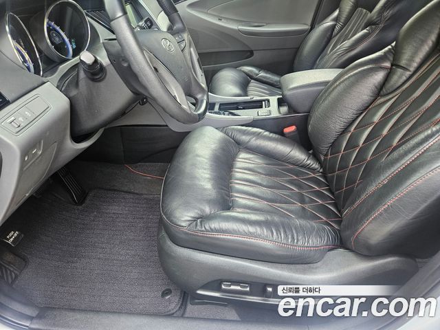 Hyundai Sonata 2010 — photo 9