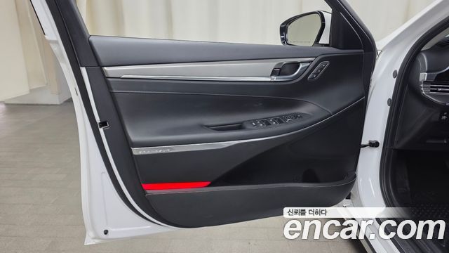 Hyundai Grandeur 2022 — photo 14