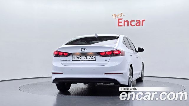 Hyundai AVANTE 2018 — photo 4