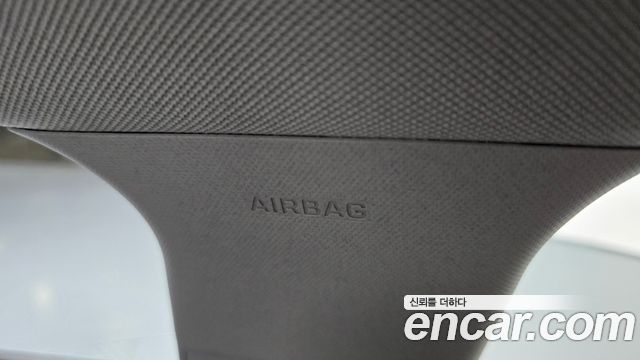 Hyundai AVANTE 2018 — photo 28