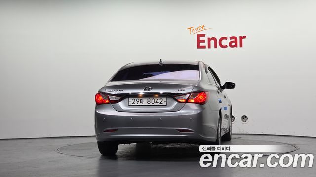 Hyundai Sonata 2010 — photo 4