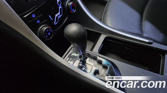 Hyundai Sonata 2010 — photo 9