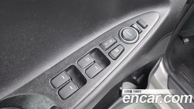 Hyundai Sonata 2010 — photo 12