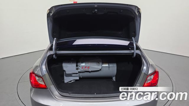 Hyundai Sonata 2010 — photo 20