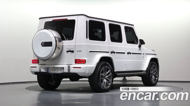 Mercedes-Benz G-Class 2025 — photo 2