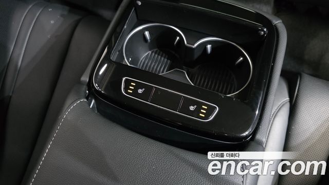 Genesis G80 2022 — photo 19