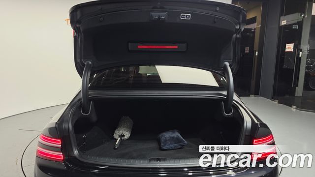 Genesis G80 2022 — photo 20
