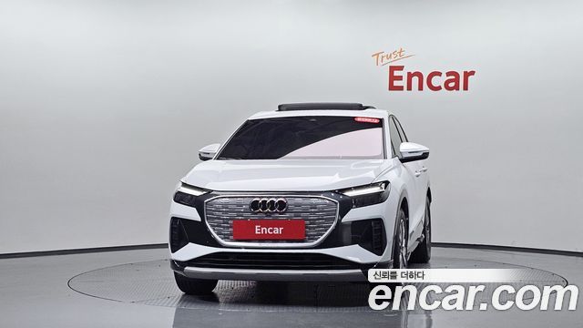 Audi Q4 e-tron 2025 — photo 3