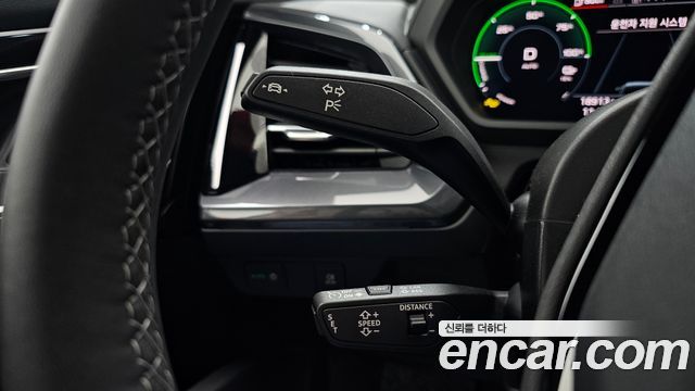 Audi Q4 e-tron 2025 — photo 29