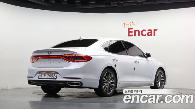 Hyundai Grandeur 2018 — photo 2