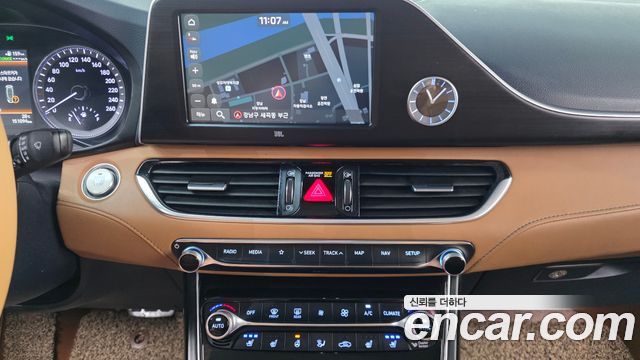 Hyundai Grandeur 2018 — photo 32