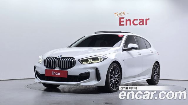 BMW 1-Series 2020 — photo 3