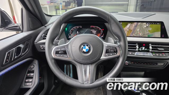 BMW 1-Series 2020 — photo 19