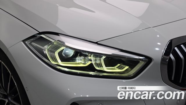 BMW 1-Series 2020 — photo 8