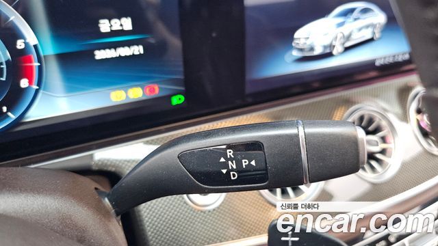 Mercedes-Benz CLS-Class 2019 — photo 9