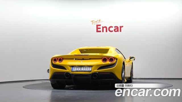 Ferrari F8 2021 — photo 4