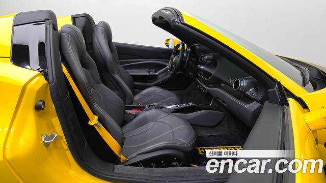 Ferrari F8 2021 — photo 11