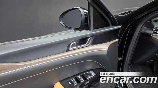 Kia K5 2021 — photo 32