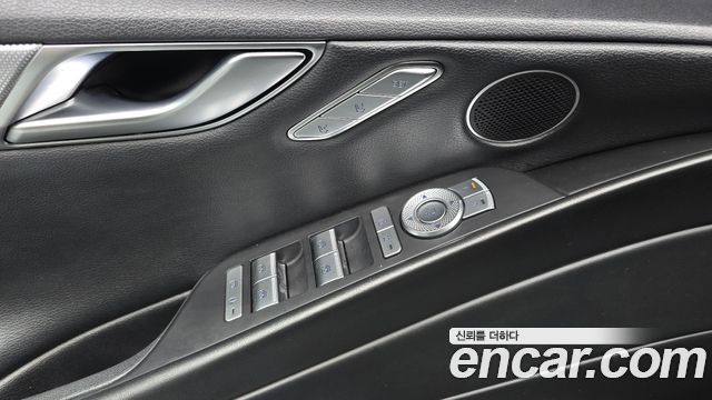 Genesis G80 2021 — photo 18