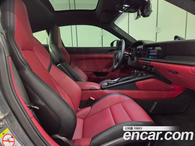 Porsche 911 2025 — photo 7