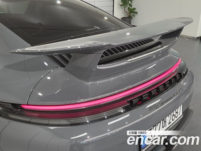 Porsche 911 2025 — photo 14