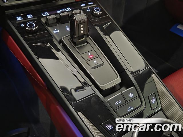 Porsche 911 2025 — photo 20