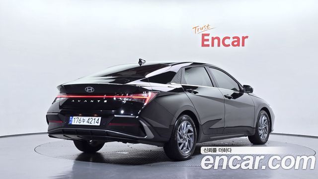Hyundai AVANTE 2025 — photo 2