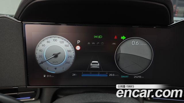Hyundai AVANTE 2025 — photo 11