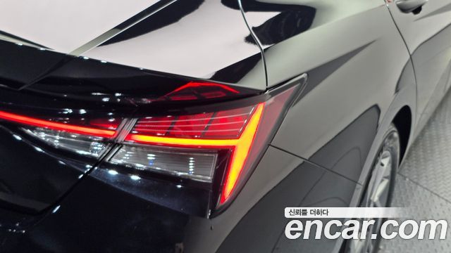 Hyundai AVANTE 2025 — photo 9