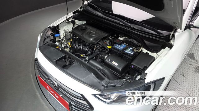 Hyundai AVANTE 2016 — photo 6