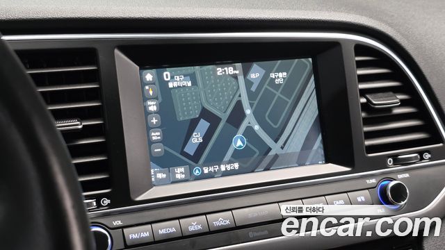 Hyundai AVANTE 2016 — photo 13