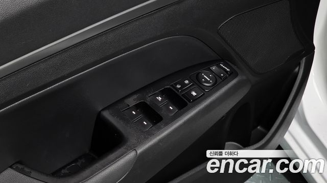 Hyundai AVANTE 2016 — photo 16