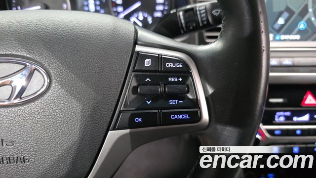 Hyundai AVANTE 2016 — photo 17