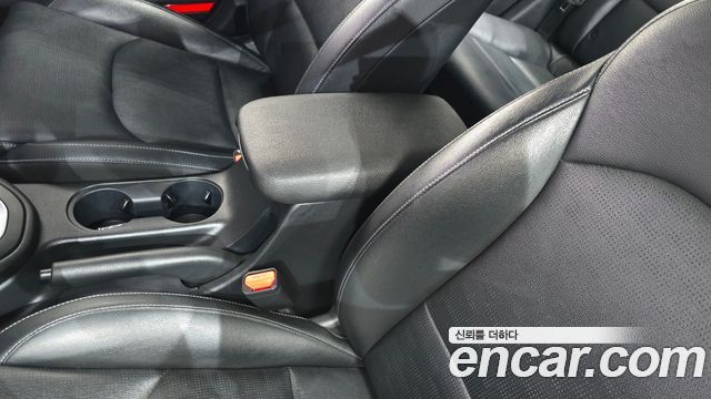 Kia K3 2019 — photo 31