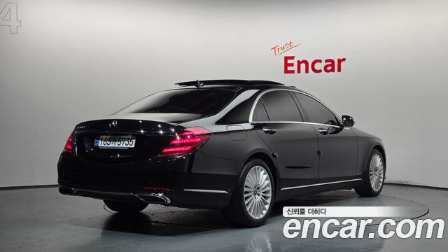 Mercedes-Benz S-Class 2019 — photo 2