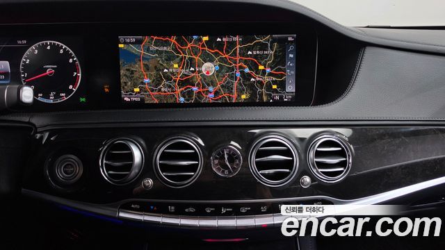 Mercedes-Benz S-Class 2019 — photo 18
