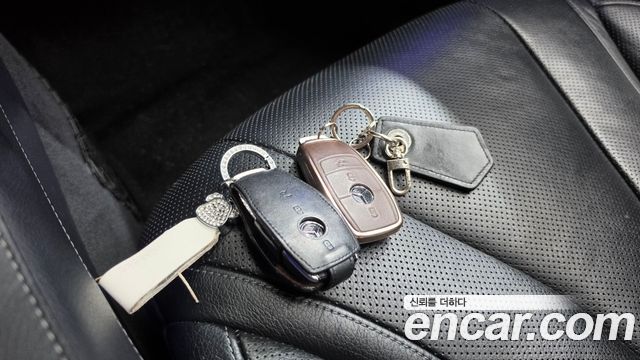 Mercedes-Benz S-Class 2019 — photo 21