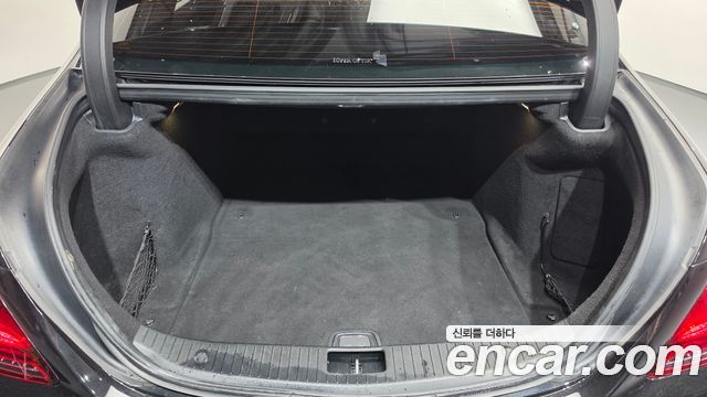 Mercedes-Benz S-Class 2019 — photo 26