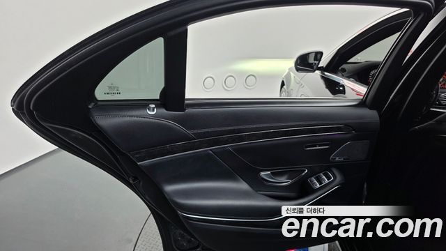 Mercedes-Benz S-Class 2019 — photo 15